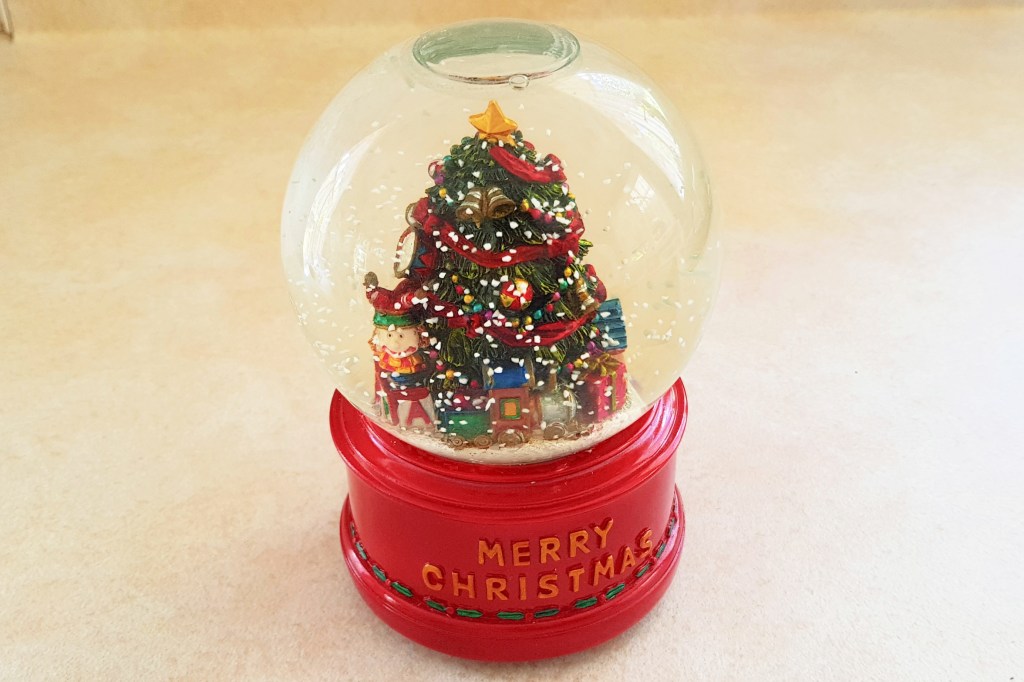 Christmas Snowglobe Wonder